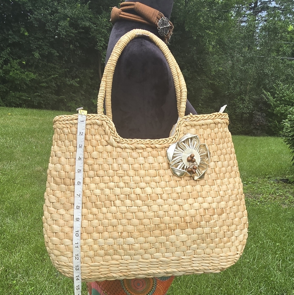 Kelly & Katie Woven Tan Tote Bag 19'